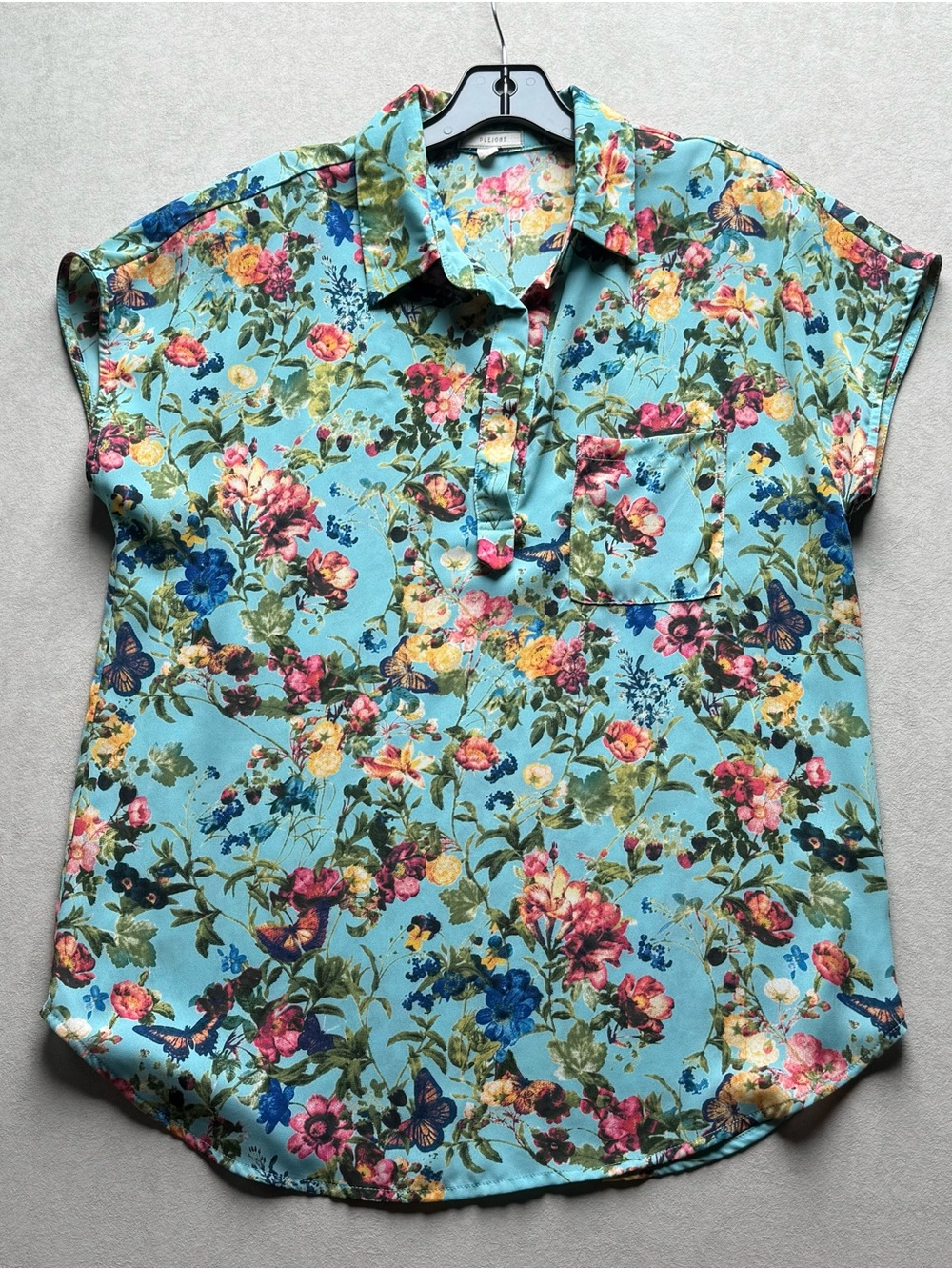 Pleione Turquoise Floral Short-Sleeve Button-Front Blouse
